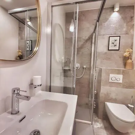 Fuerstenhof - Panorama103 *